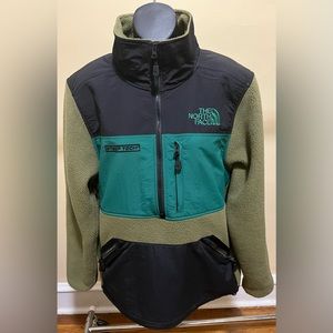 Fleece The North Face pullover jacket